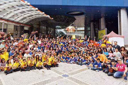 科技新貴陳建廷 投身推廣烏克麗麗