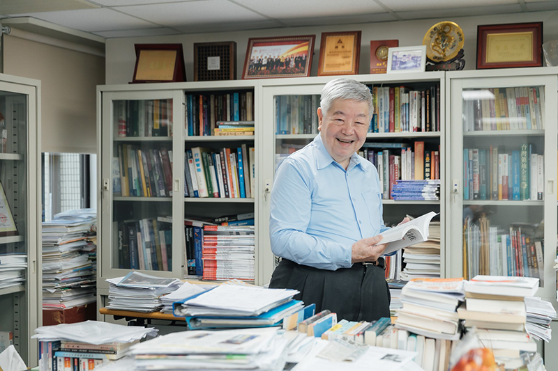 88歲不退休，教課當養生！台灣管理學之父許士軍：期許人生結束在講台上，那是最幸福的結局