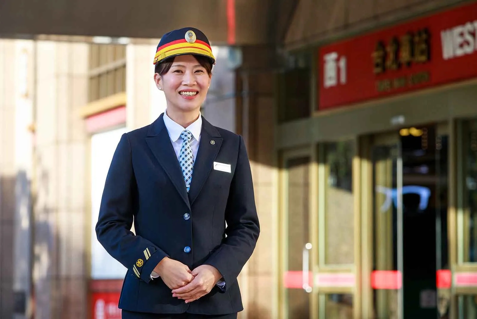胡詠芝台北車站站長_圖片來源：邱劍英攝_Cheers雜誌提供