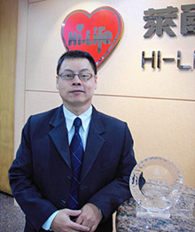 「萊爾富」人力資源部張文成經理